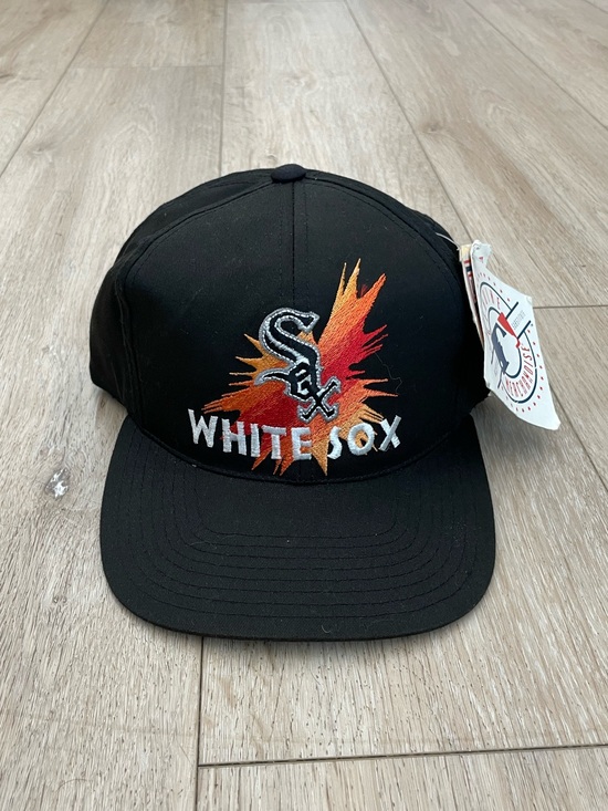 LOGO 7 Other - 90’s Logo 7 Chicago White Sox Fire Splatter Snapback Cap